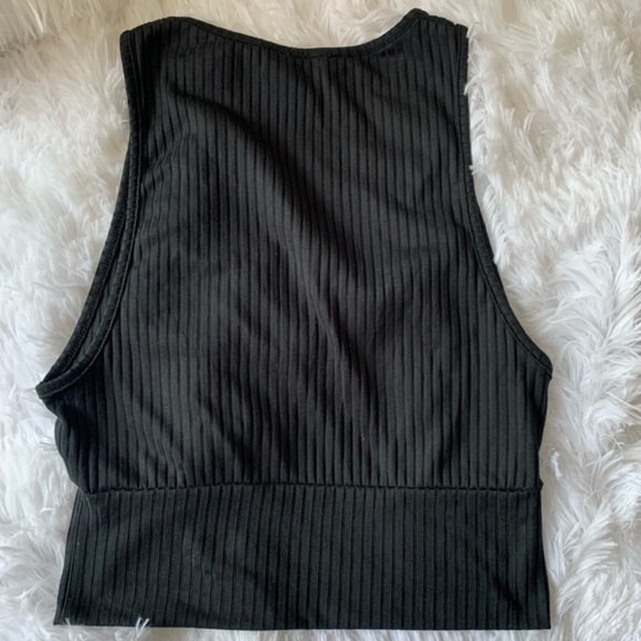 ZARA Cutout Crop Tank Top - Picture 2 of 4